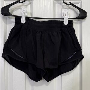 lululemon athletica Hottie Hot 4 inch Black Athletic Shorts